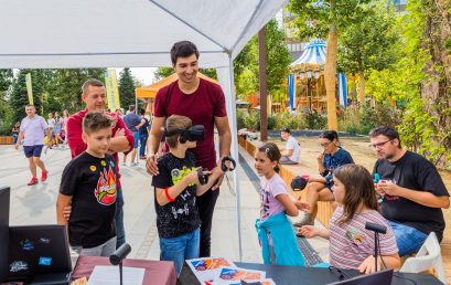 Hundreds of children experimented with AR and VR applications at the Timisoara Science Festival